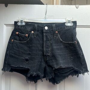 Black Levi’s shorts 501 size 24